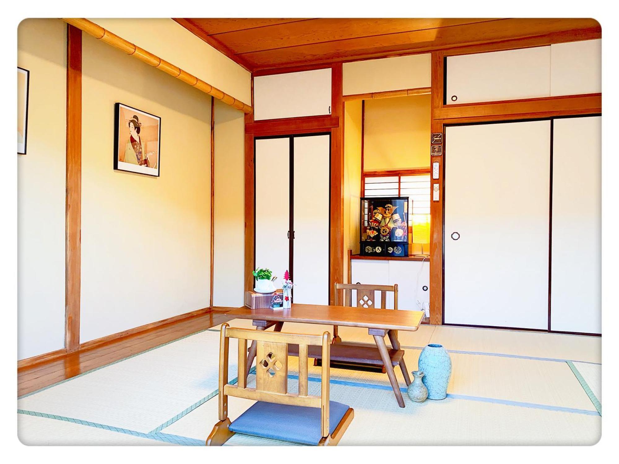Tokyo/shinjuku & Shibuya 10mins/5mins Walk To Subway Stiaon/kichijoji 15mins/shimokitazawa 5mins/louis House Pensionat *