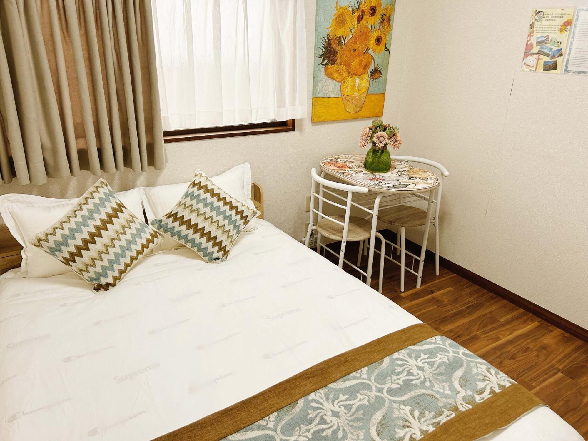 Tokyo/shinjuku & Shibuya 10mins/5mins Walk To Subway Stiaon/kichijoji 15mins/shimokitazawa 5mins/louis House *