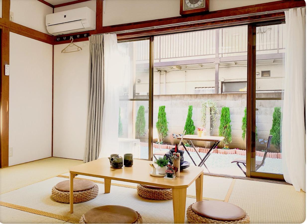 Pensión Tokyo/shinjuku & Shibuya 10mins/5mins Walk To Subway Stiaon/kichijoji 15mins/shimokitazawa 5mins/louis House Tokio