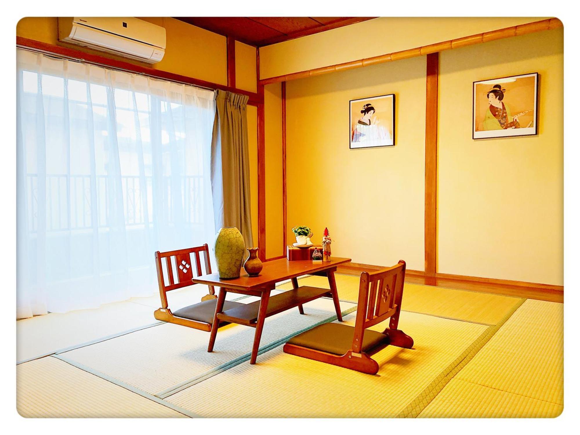 Pensión Tokyo/shinjuku & Shibuya 10mins/5mins Walk To Subway Stiaon/kichijoji 15mins/shimokitazawa 5mins/louis House