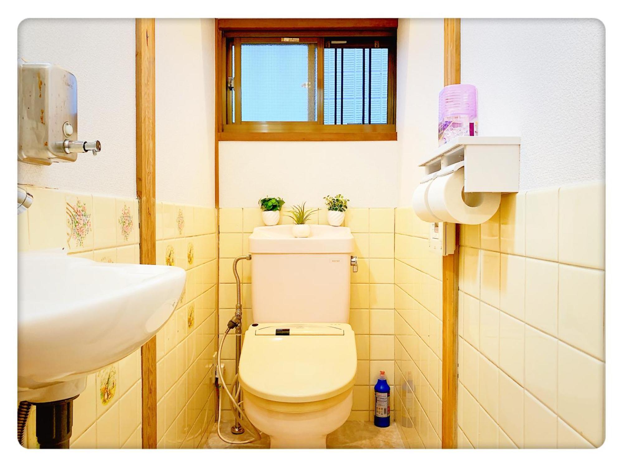 Tokyo/shinjuku & Shibuya 10mins/5mins Walk To Subway Stiaon/kichijoji 15mins/shimokitazawa 5mins/louis House *