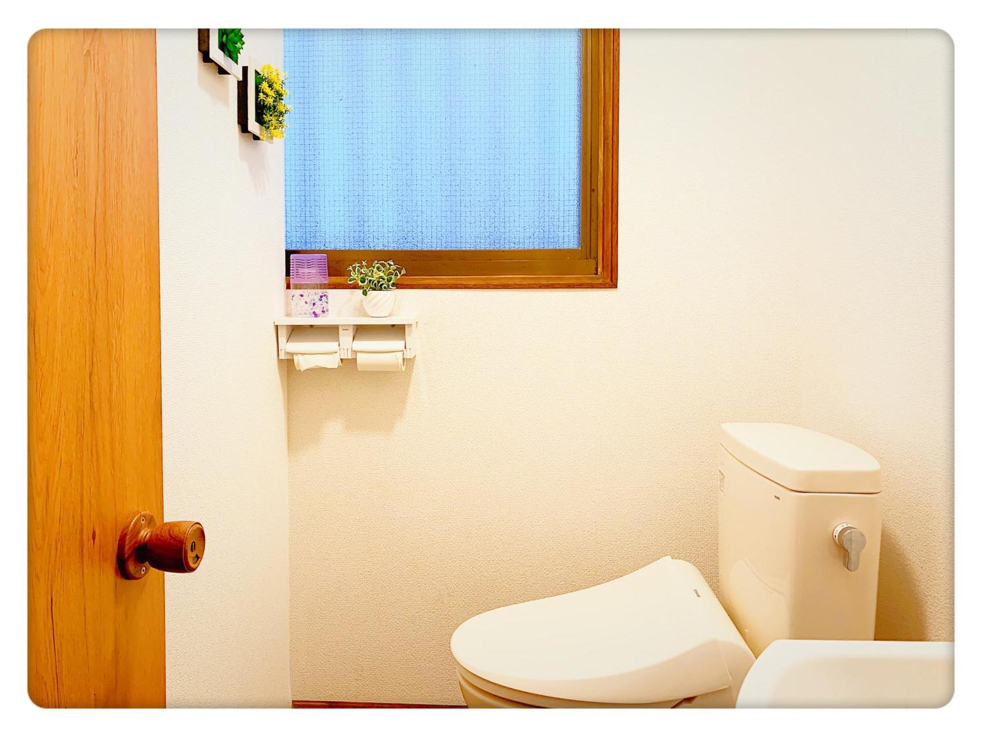 Tokyo/shinjuku & Shibuya 10mins/5mins Walk To Subway Stiaon/kichijoji 15mins/shimokitazawa 5mins/louis House *