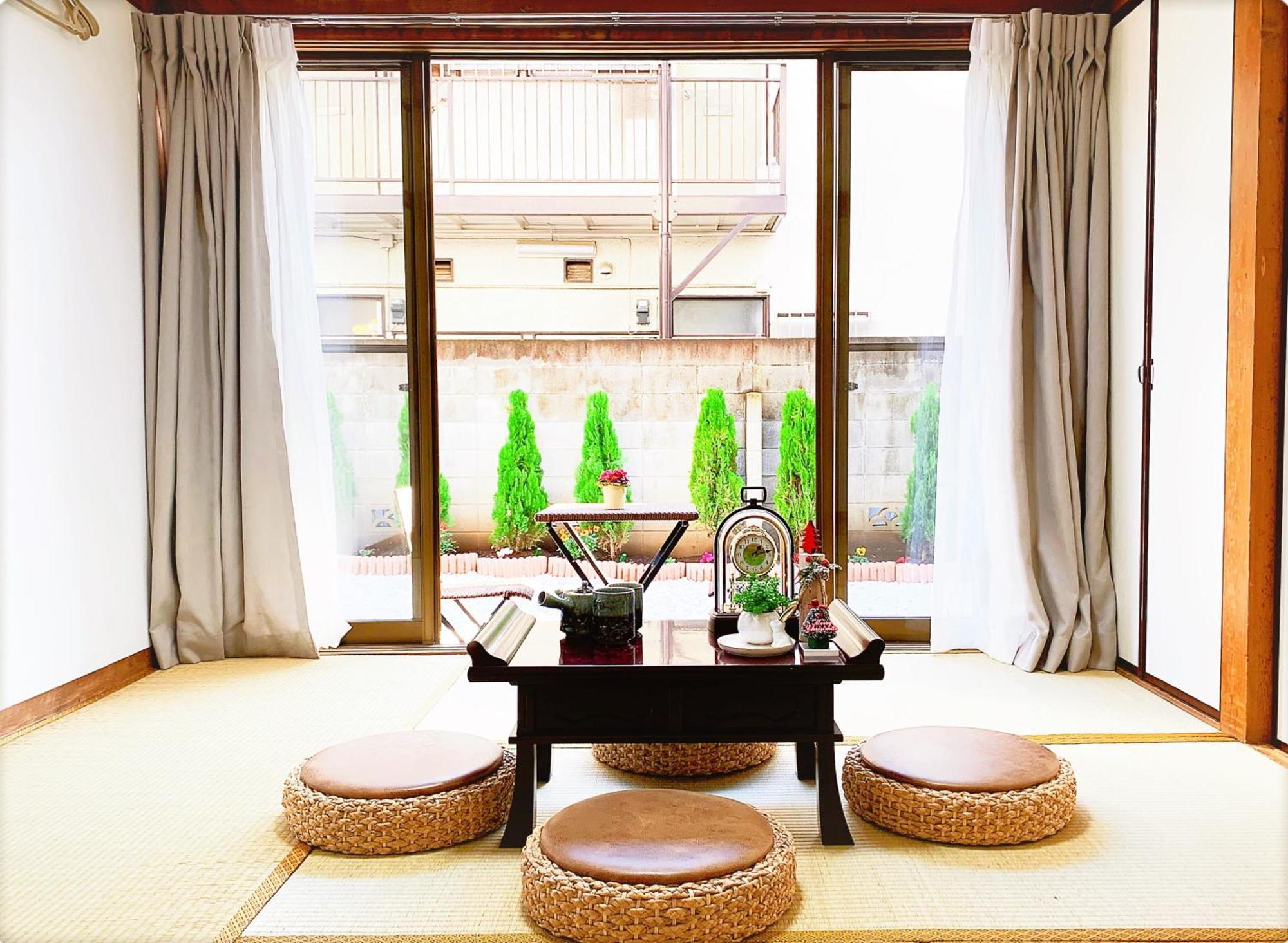 Tokyo/shinjuku & Shibuya 10mins/5mins Walk To Subway Stiaon/kichijoji 15mins/shimokitazawa 5mins/louis House Pensión Tokio